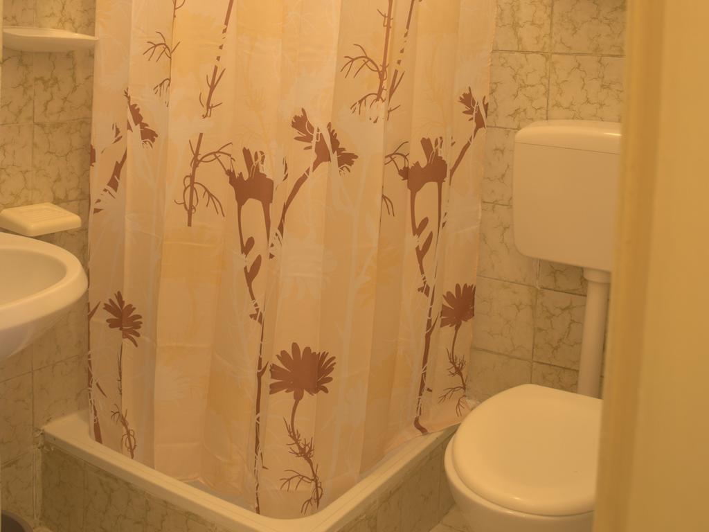 Nada Apartments Пореч Экстерьер фото