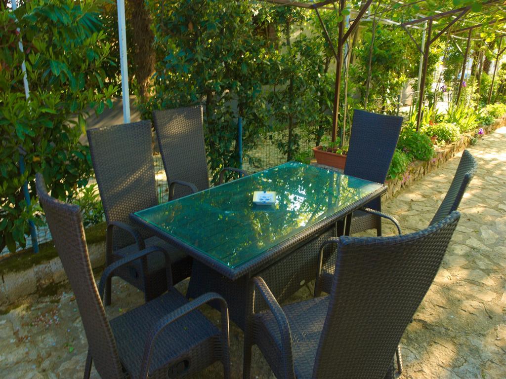 Nada Apartments Пореч Экстерьер фото
