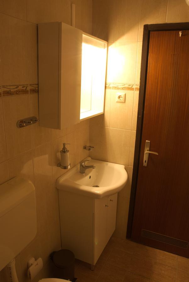 Nada Apartments Пореч Экстерьер фото