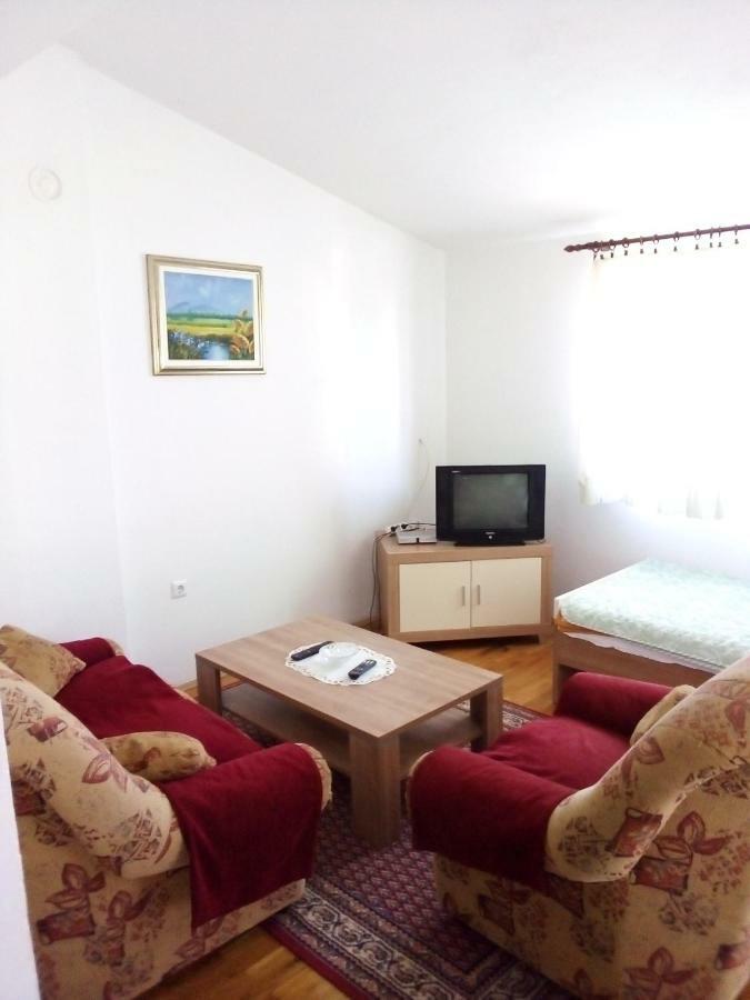 Nada Apartments Пореч Экстерьер фото